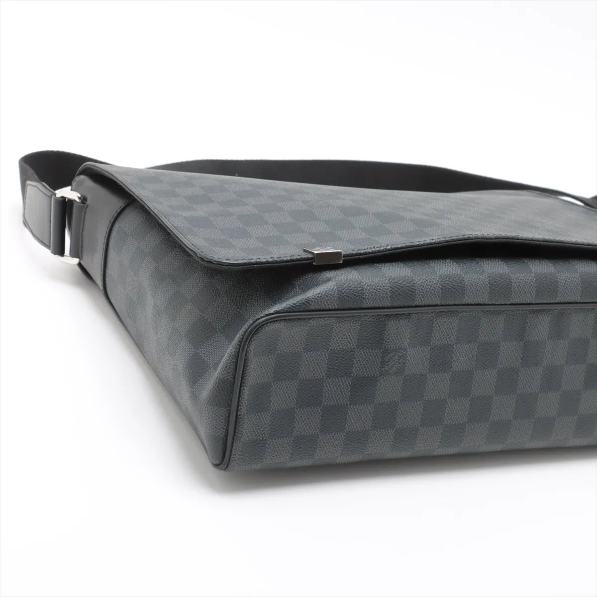 Louis Vuitton Damier Graphite District GM Black