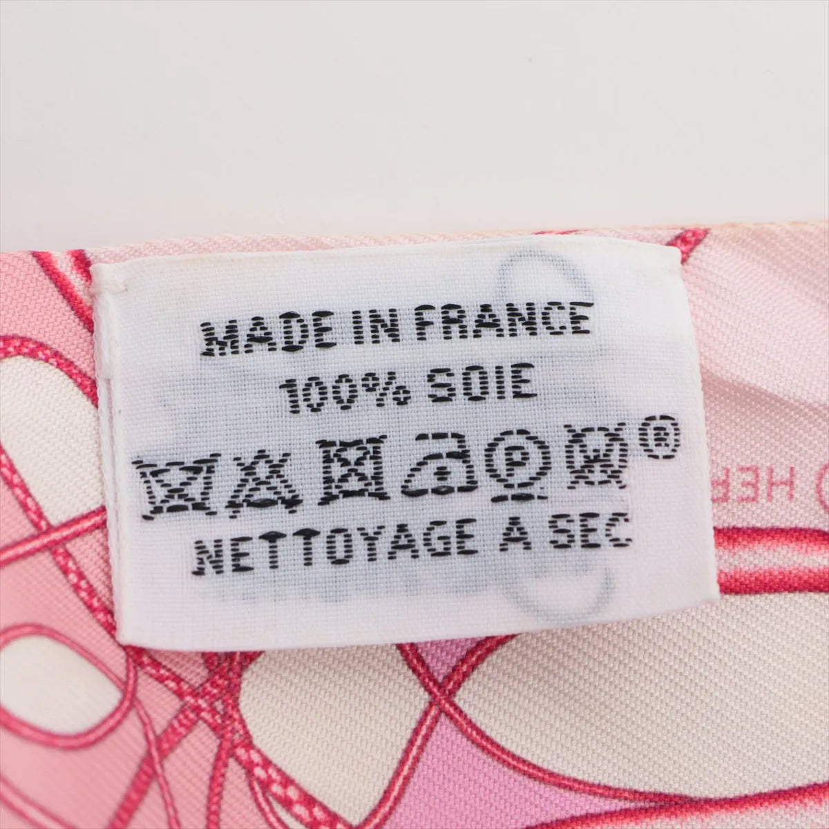 Hermes Twilly Coup de Fouet au Bloc Whip Silk Light Pink