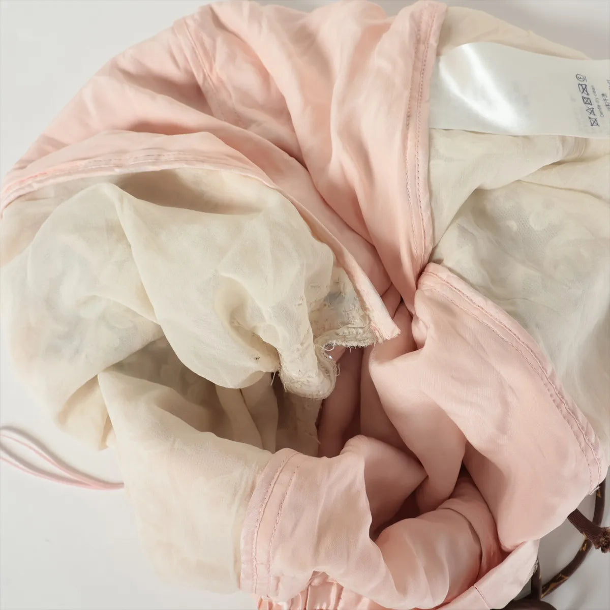 Louis Vuitton Lace Silk Boho-style Short Pant Pink