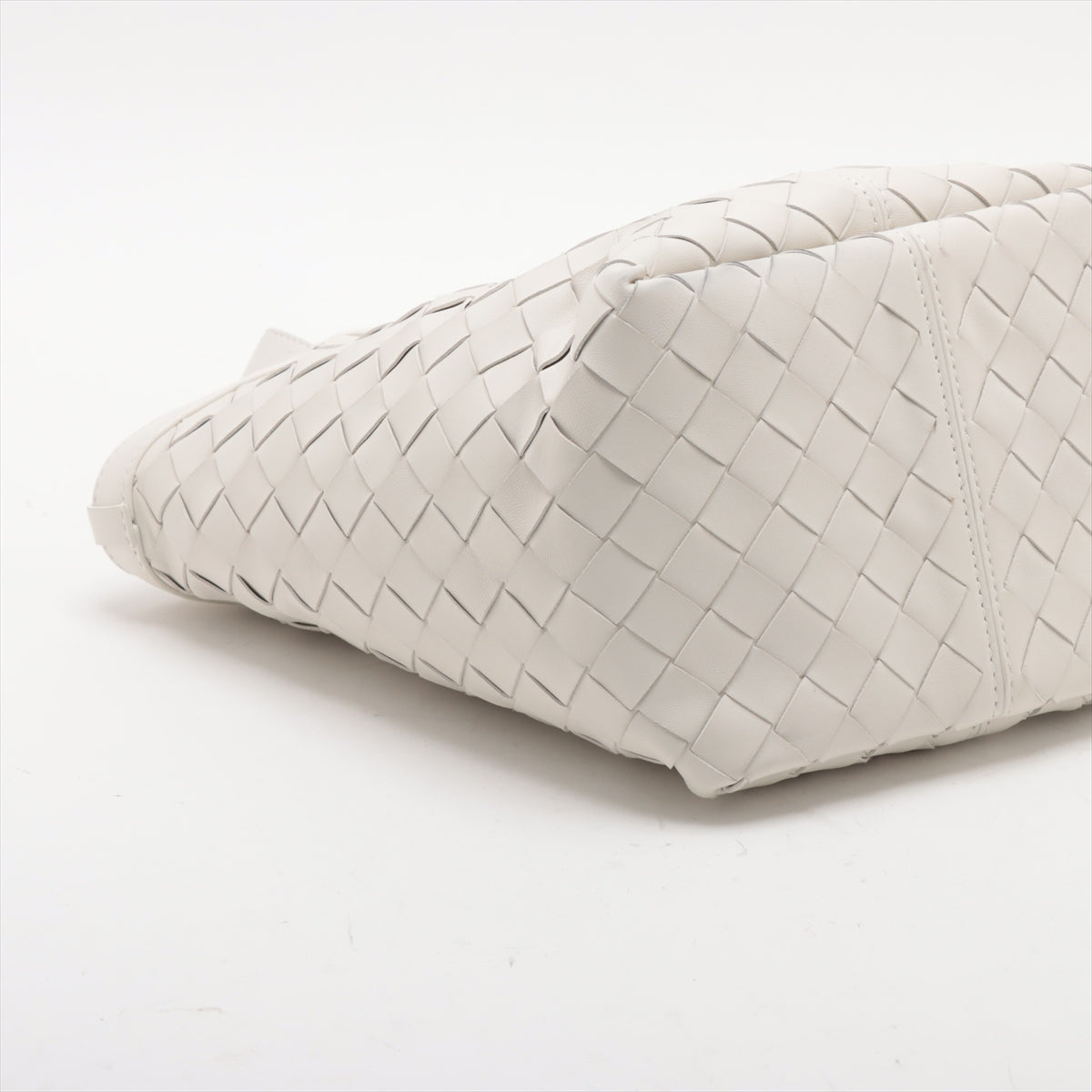 Bottega Veneta Intrecciato Leather Handbag White * PREORDER *