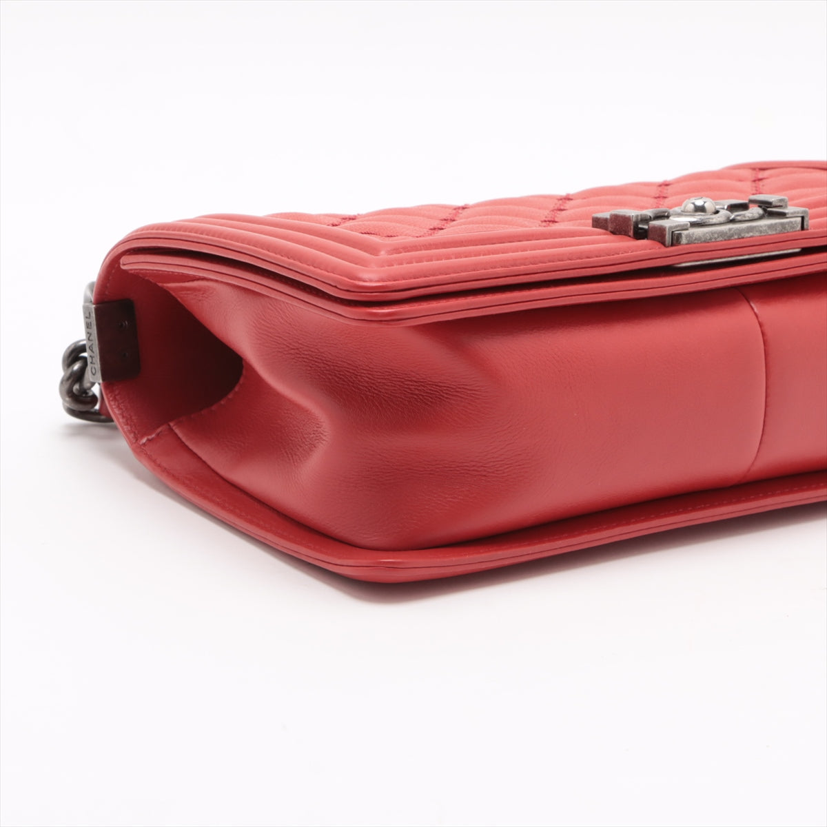 Chanel Boy Chanel 25 Matelasse Leather Chain Shoulder Bag Red * PREORDER *