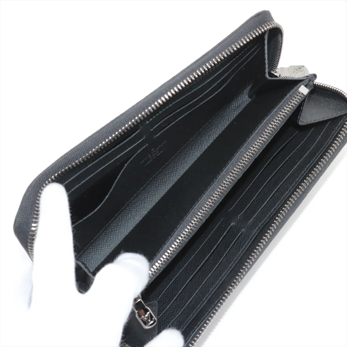 Louis Vuitton Monogram Eclipse Zippy Horizontal Wallet