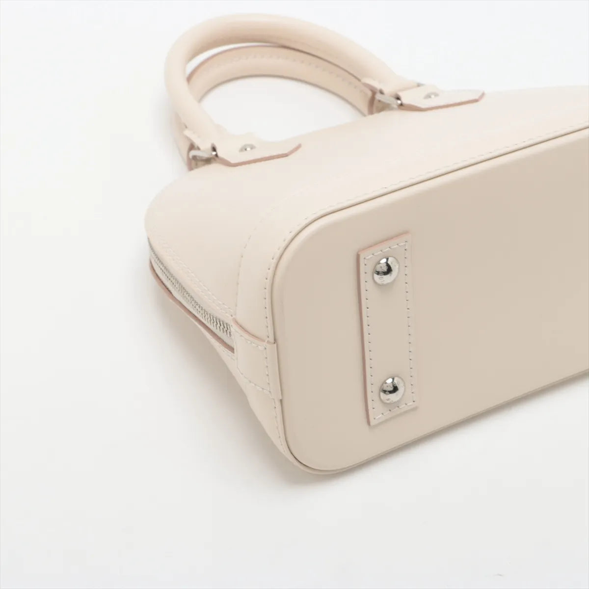 Louis Vuitton Epi Alma BB White
