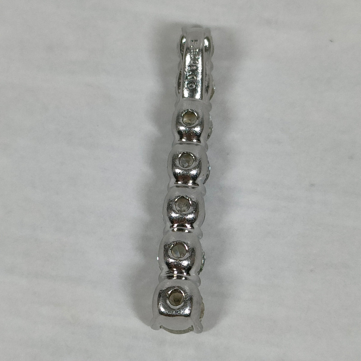 Pt900 Platinum 1.00 ct Diamond Bar Pendant — detail 4