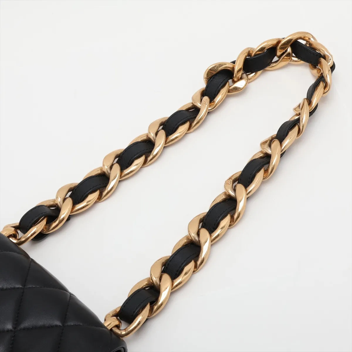 Chanel CC Logo Mini Matelasse Lambskin Chunky Chain Shoulder Bag Black