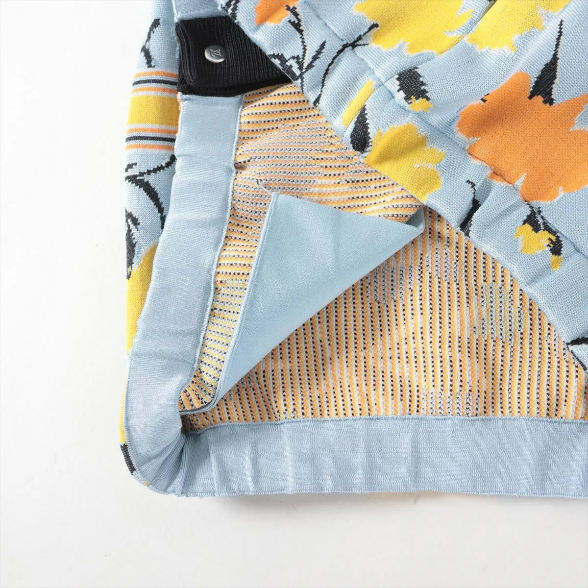Louis Vuitton Nylon Jacket Light Blue x Yellow — product photo 5