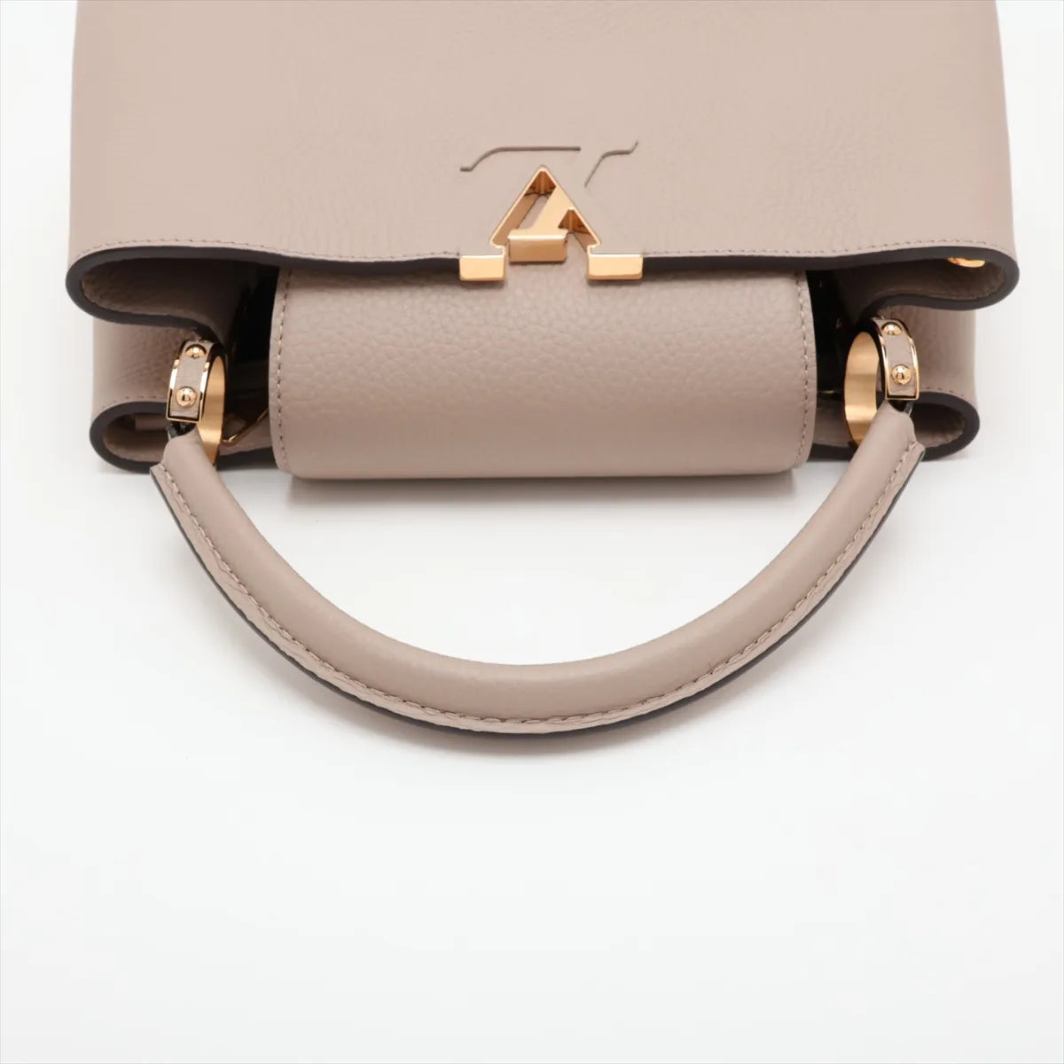 Louis Vuitton Capucines PM Beige