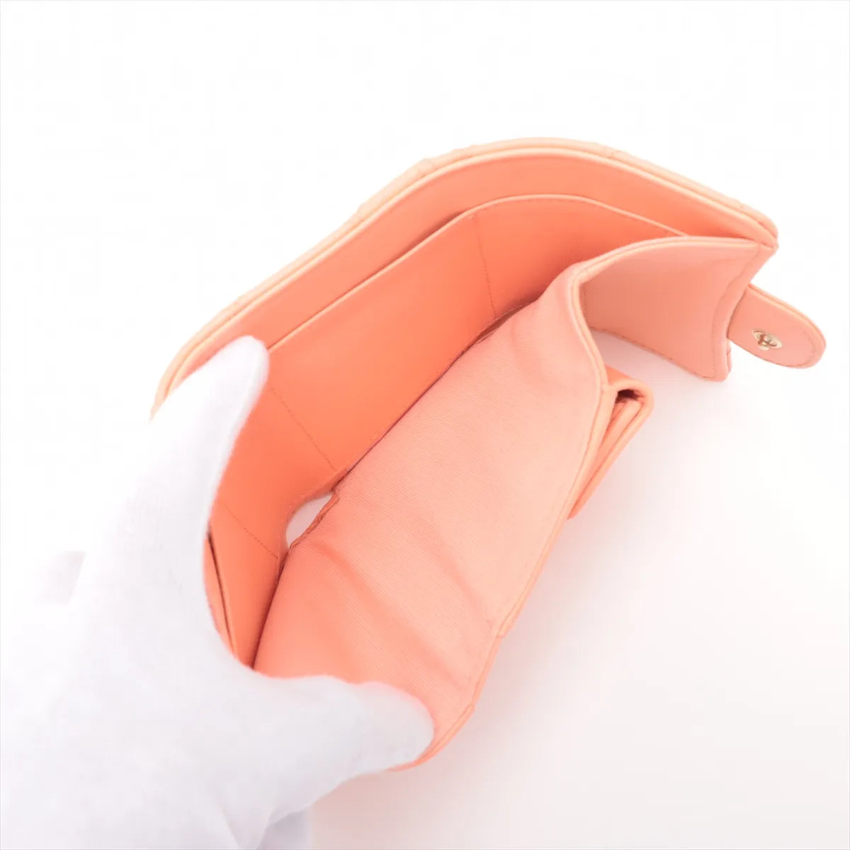 Chanel CC Logo Matelasse Lambskin Compact Wallet Pink Salmon