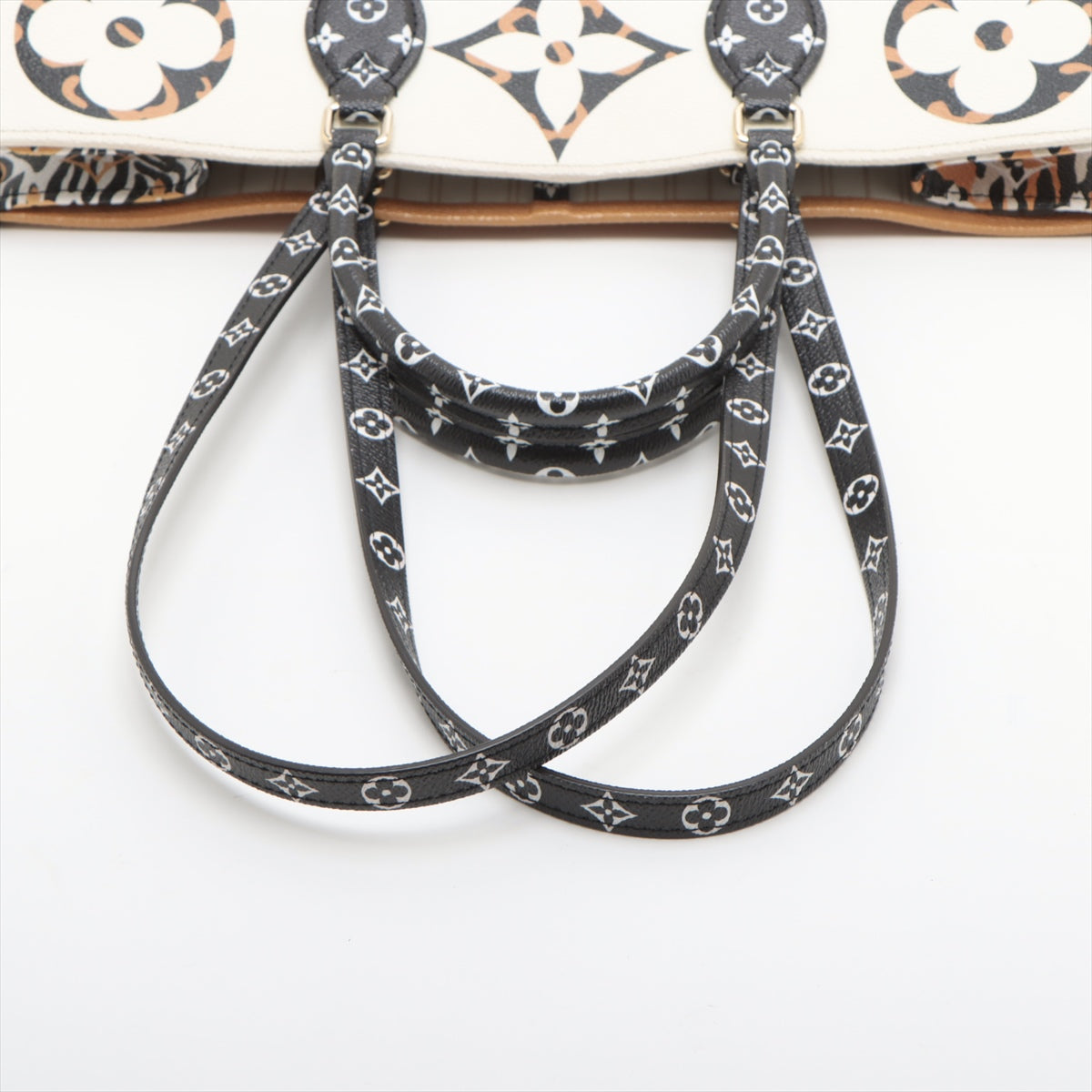 Louis Vuitton Monogram Jungle On the Go GM
