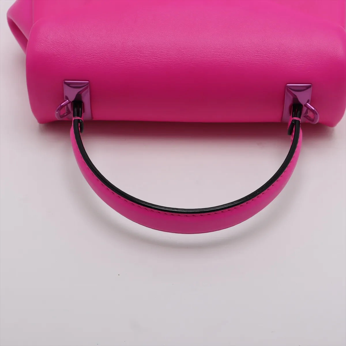 Valentino Garavani One Stud Two-Way Handbag Pink