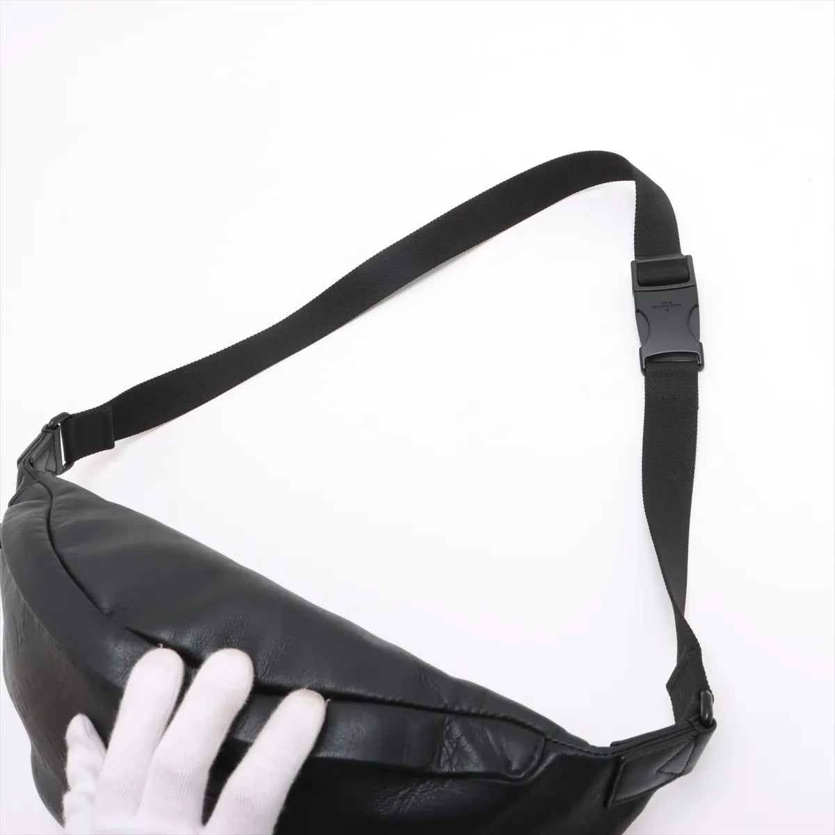Louis Vuitton Monogram Shadow Discovery Bum Back PM