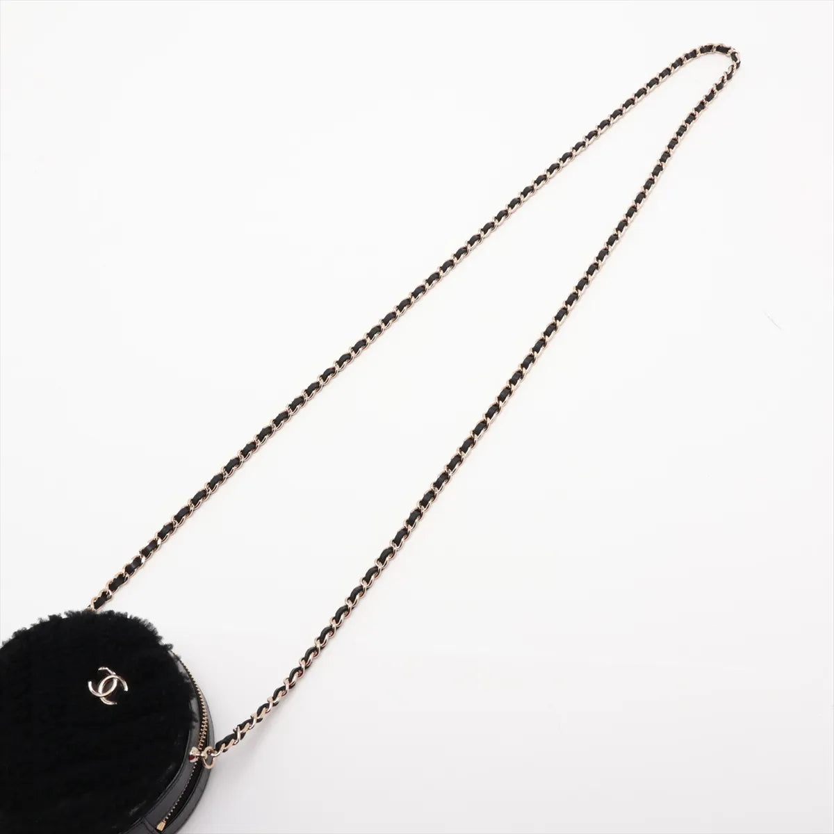 Chanel CC Round Chevron Boa x Lambskin Chain Shoulder Bag Black