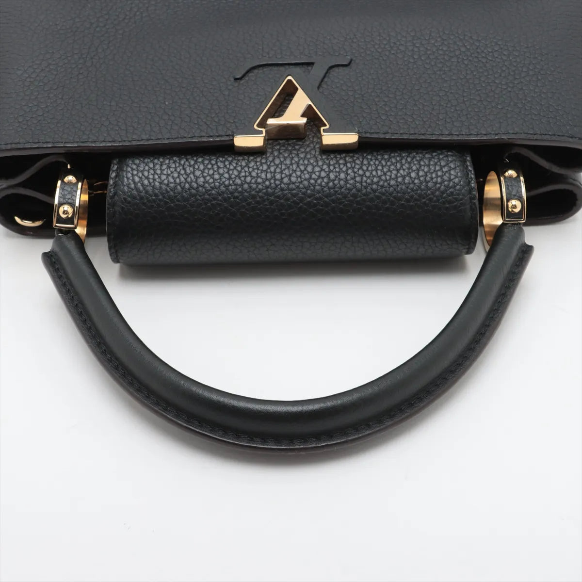 Louis Vuitton Taurillon Capucines PM Black