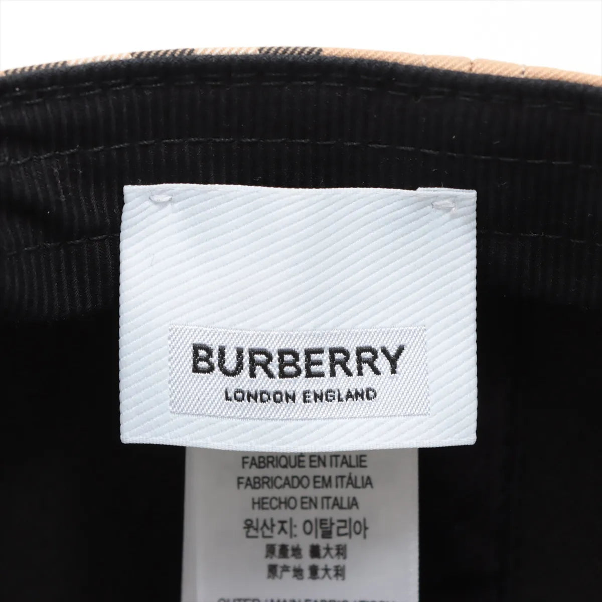 Top Burberry Nova Check Love Print Cotton Cap Beige
