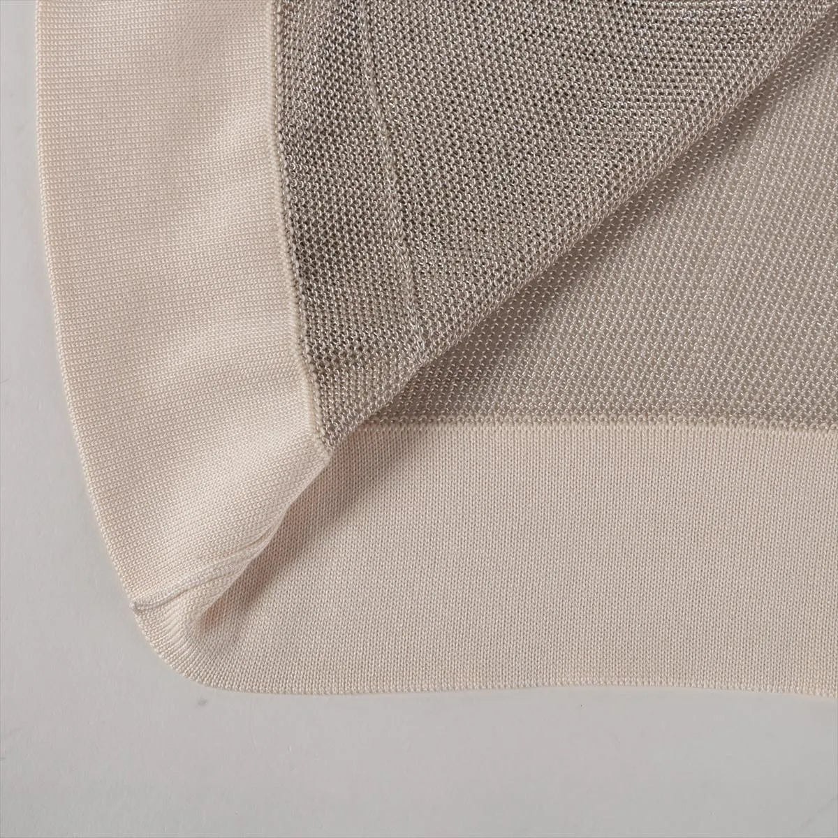 Hermes Rayon Nylon Cardigan Beige — product photo 5