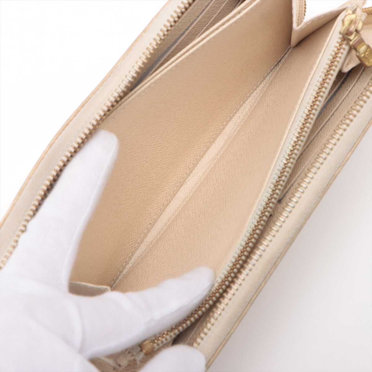 Branded Louis Vuitton Damier Azur Zippy Wallet