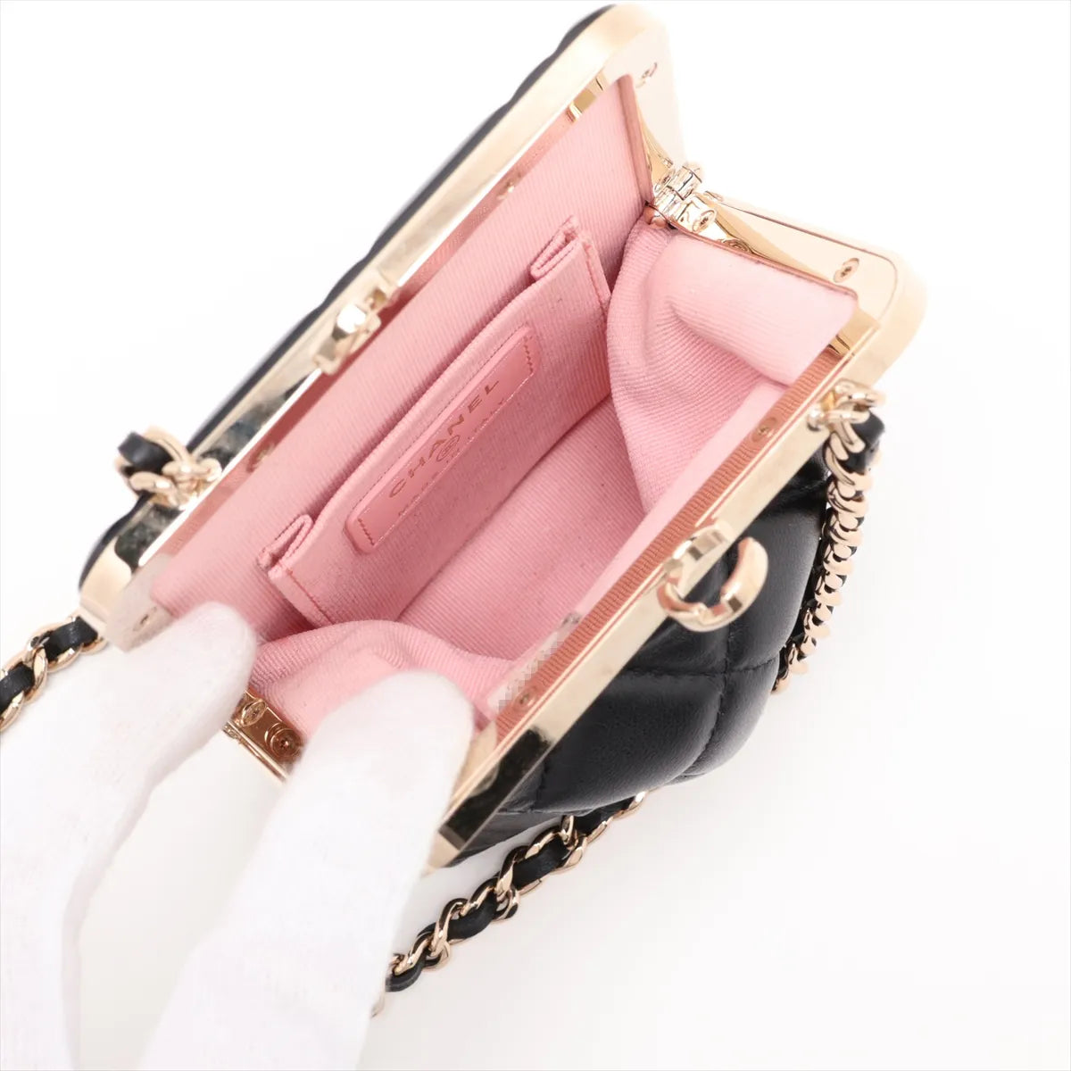 Chanel CC Logo Matelasse Lambskin Chain Shoulder Bag Black — product photo 6