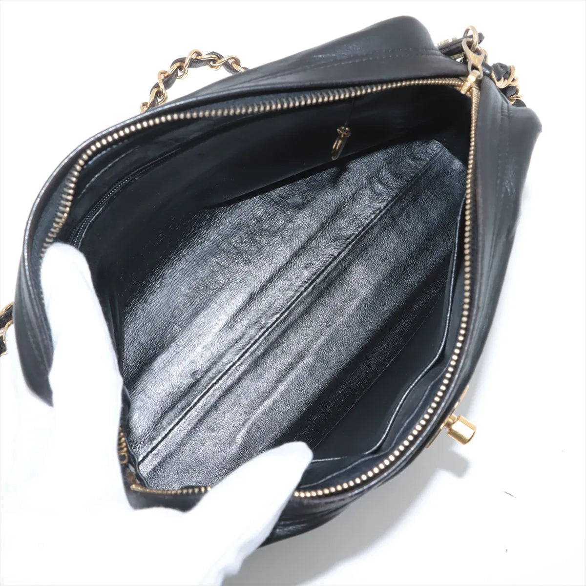 Chanel CC Logo Matelasse Lambskin Chain Shoulder Bag Black