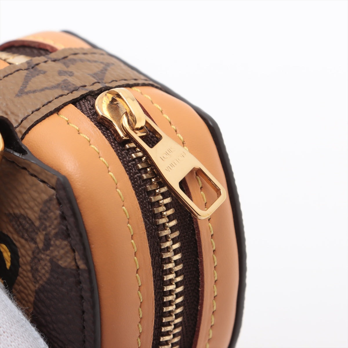 Louis Vuitton x NIGO Monogram Round Earphone Case