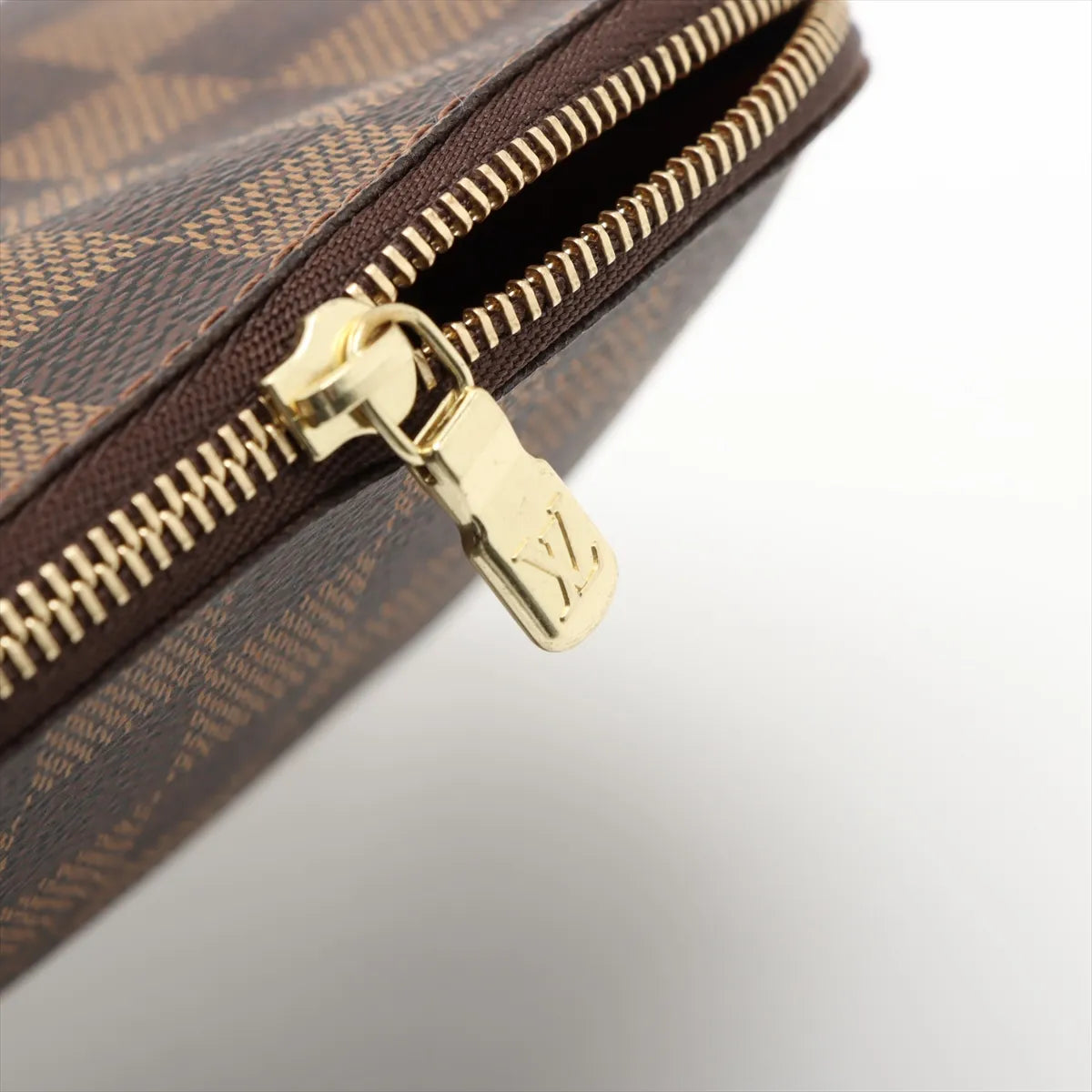 Louis Vuitton Damier Ebene Pochette Cosmetic PM