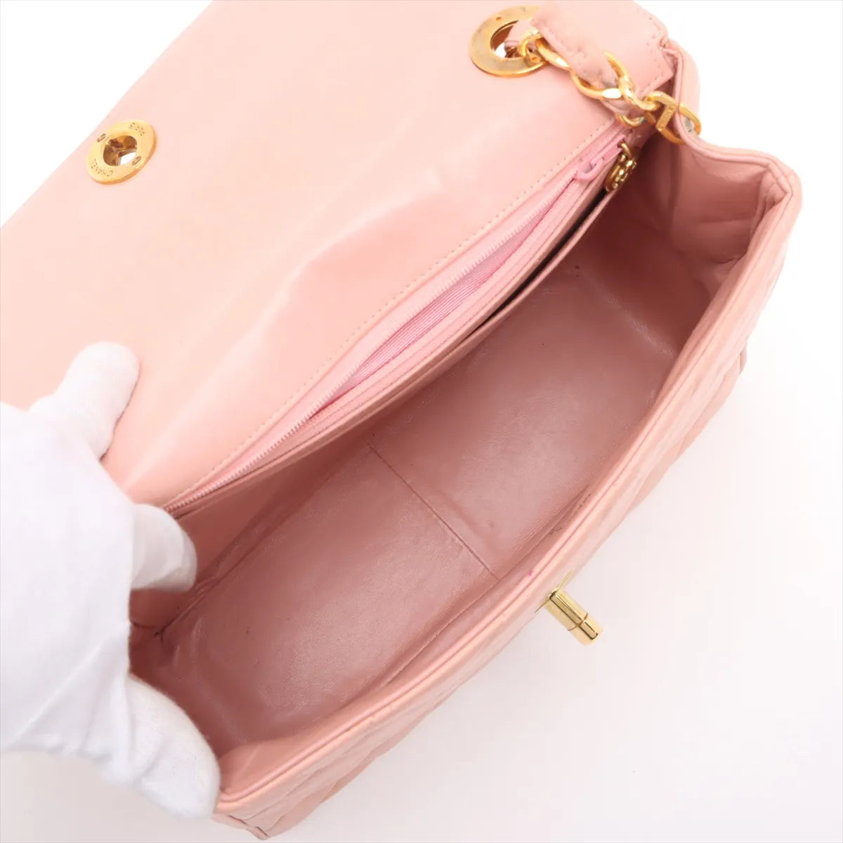 Chanel CC Logo Matelasse Lambskin Single Flap Single Chain Bag Pink — product photo 6
