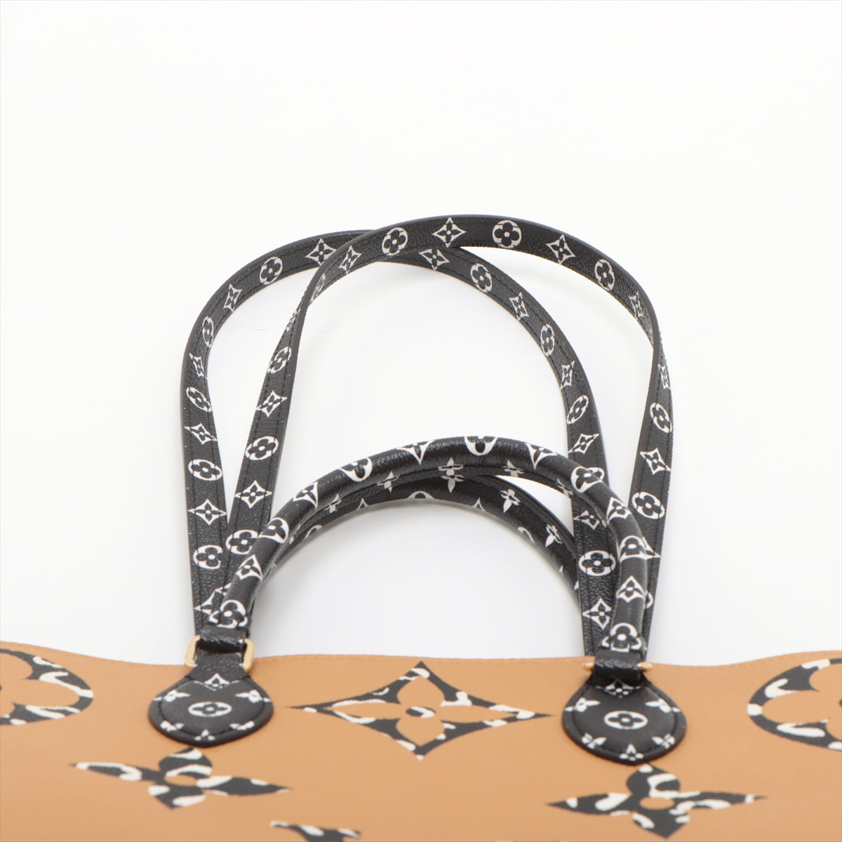 Louis Vuitton Monogram Jungle On the Go GM