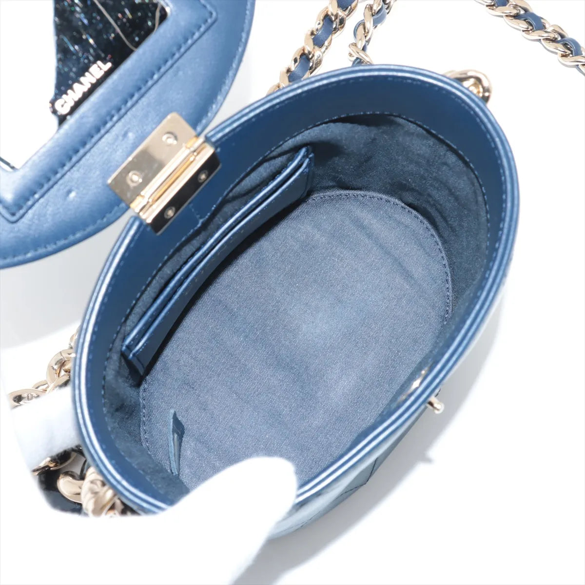 Chanel CC Logo Matelasse Lambskin Chain Shoulder Bag Navy Blue