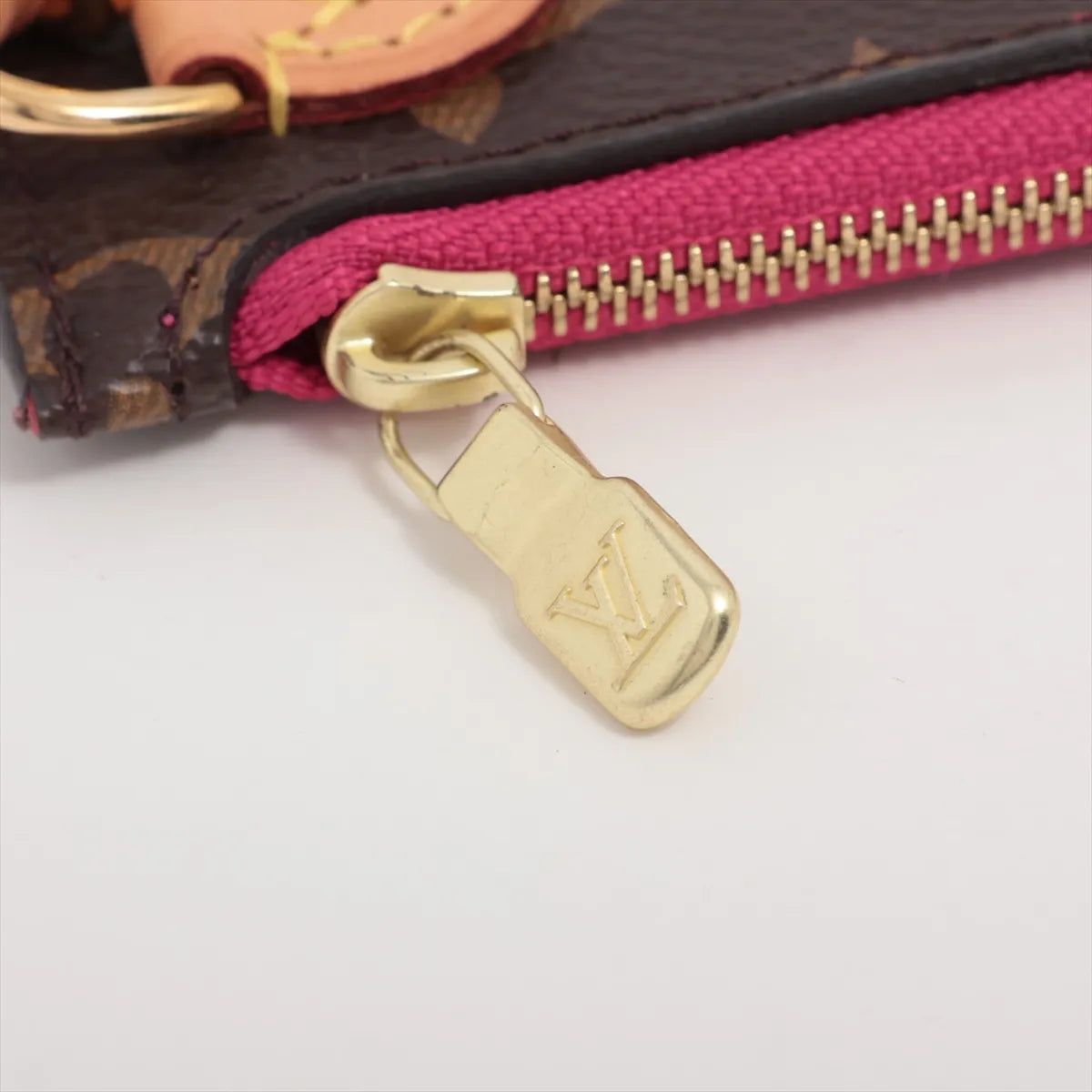 Louis Vuitton Monogram Neverfull MM Pouch Only