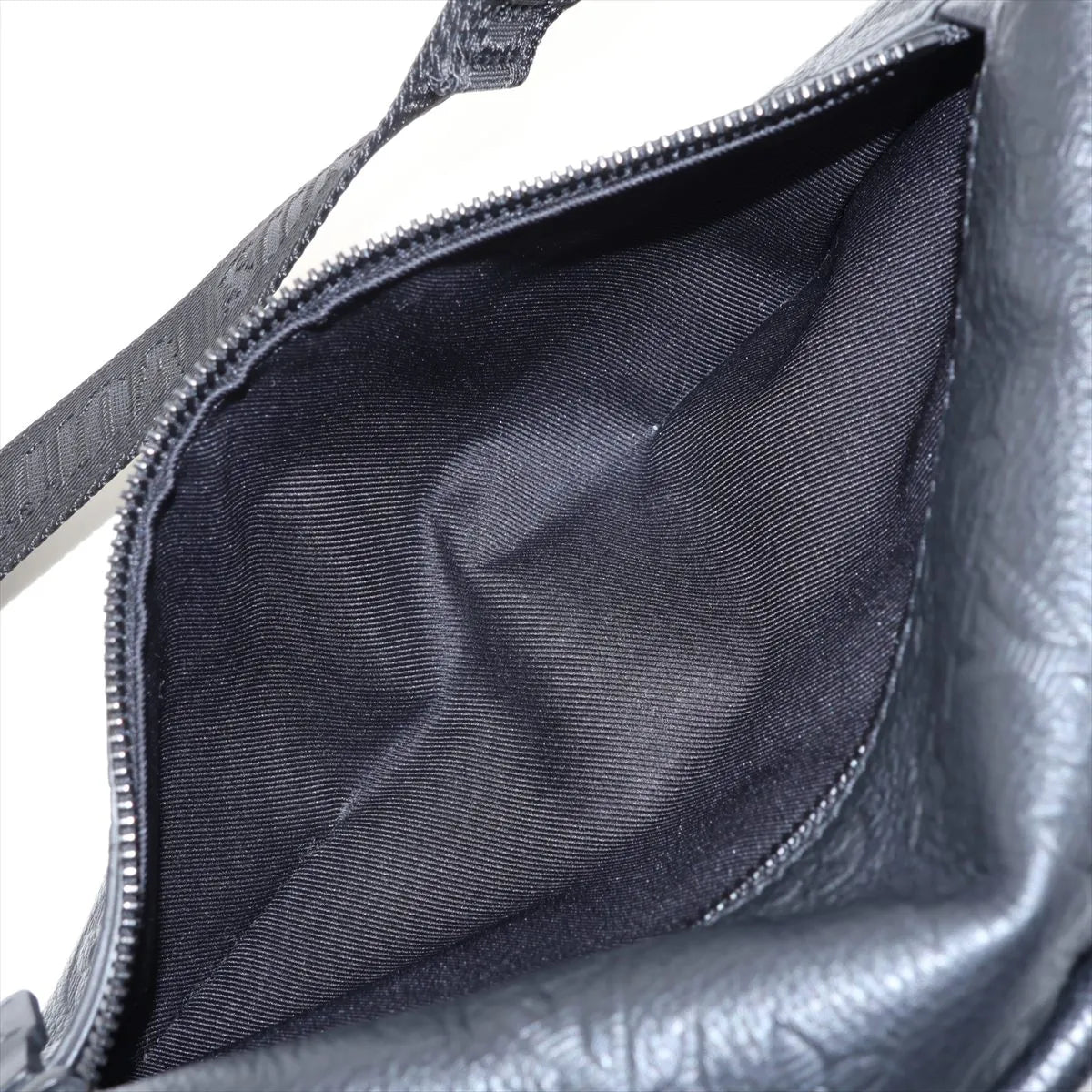 Louis Vuitton Monogram Shadow Discovery Bumbag PM
