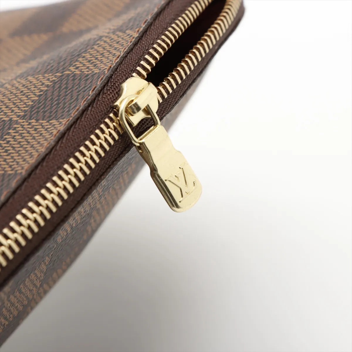 Louis Vuitton Damier Ebene Pochette Cosmetic PM