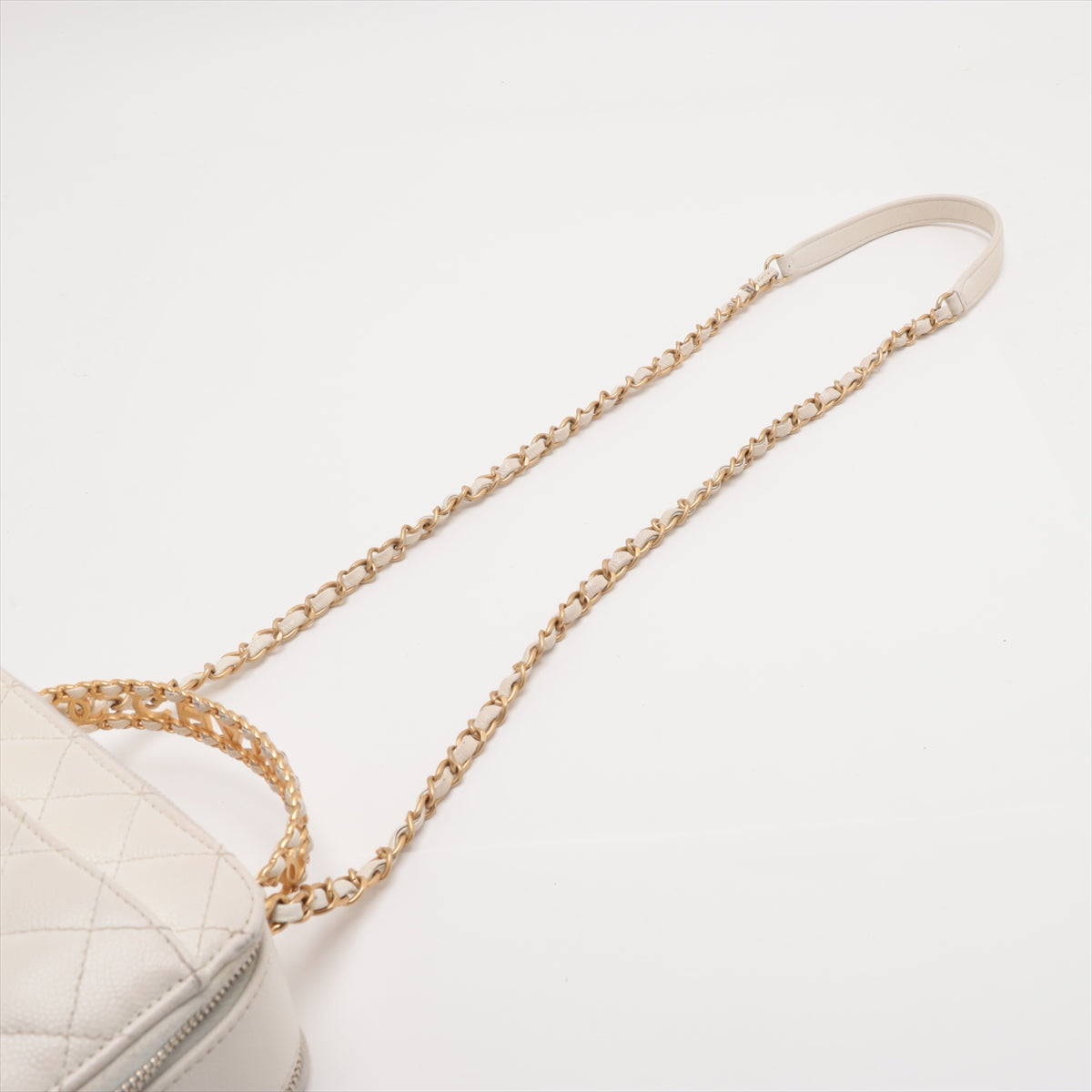 Chanel CC Logo Matelasse Caviar Skin Two-Way Camera Bag White * PREORDER *