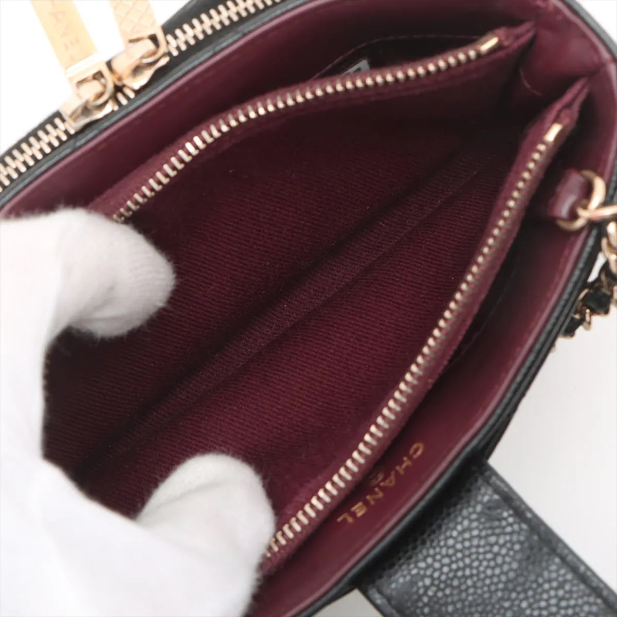 Chanel CC Logo Matelasse Caviar Skin Chain Shoulder Bag Black
