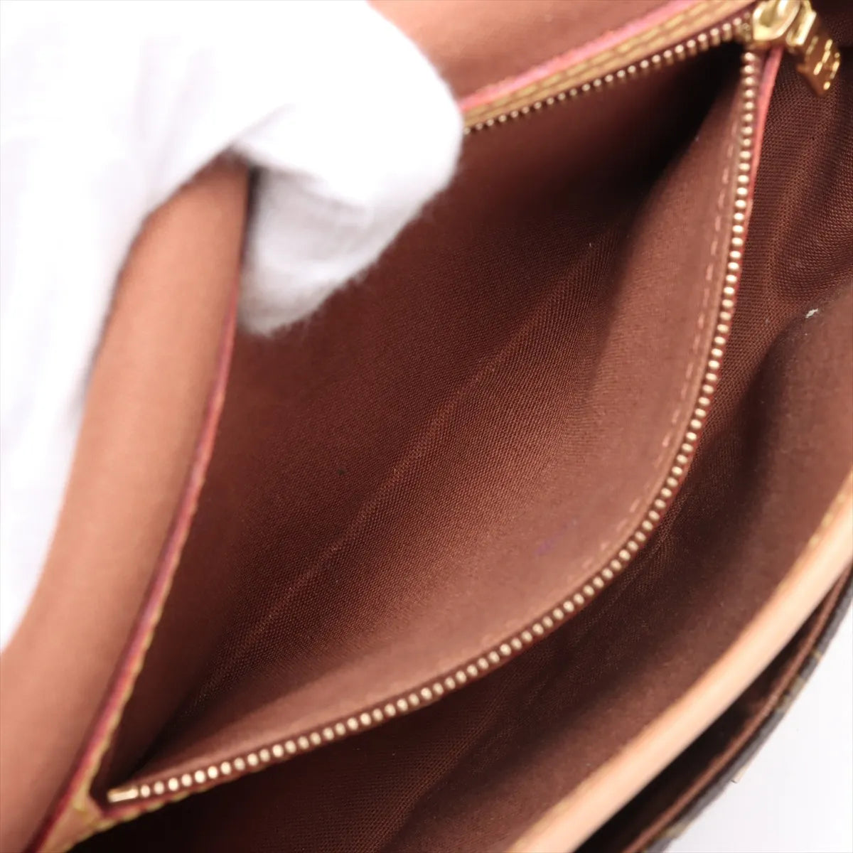 Designer Louis Vuitton Monogram Sologne