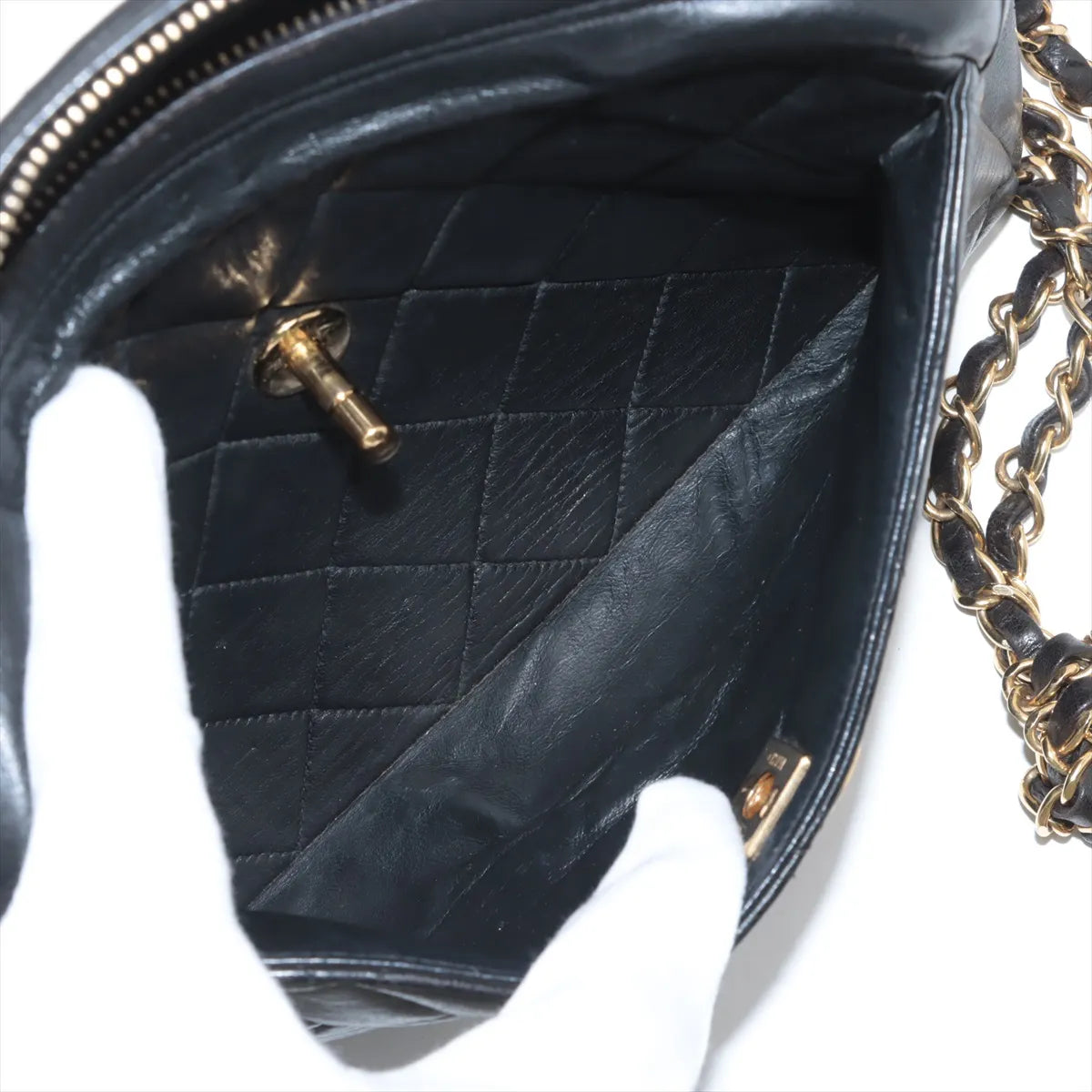 Chanel CC Logo Matelasse Lambskin Chain Shoulder Bag Black