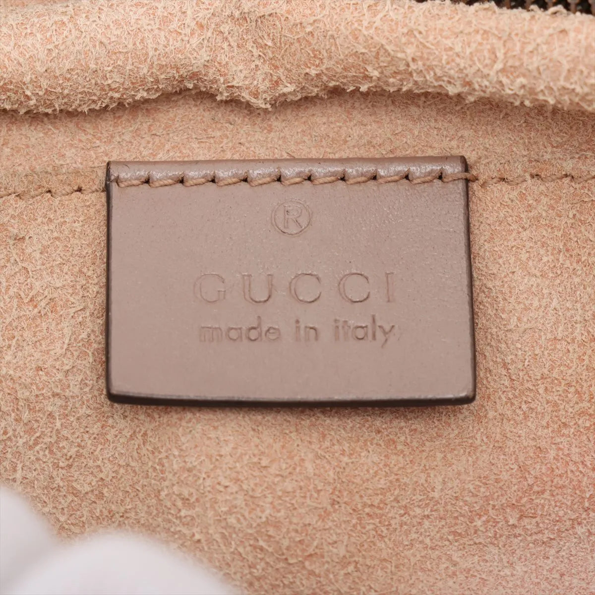 Gucci GG Marmont Chevron Leather Shoulder Bag Pink — product photo 8