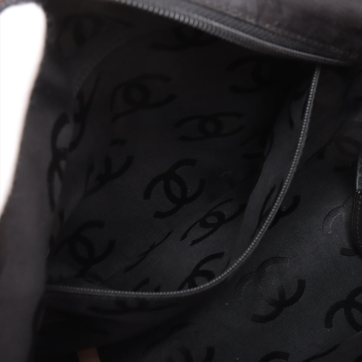 Chanel CC Logo Cambon Line Lambskin Tote Bag Beige x Black * PREORDER *