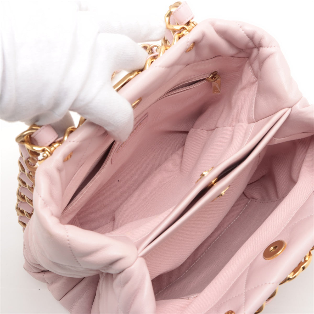 Chanel CC Logo Matelasse Lambskin Chain Shopping Tote Bag Pink
