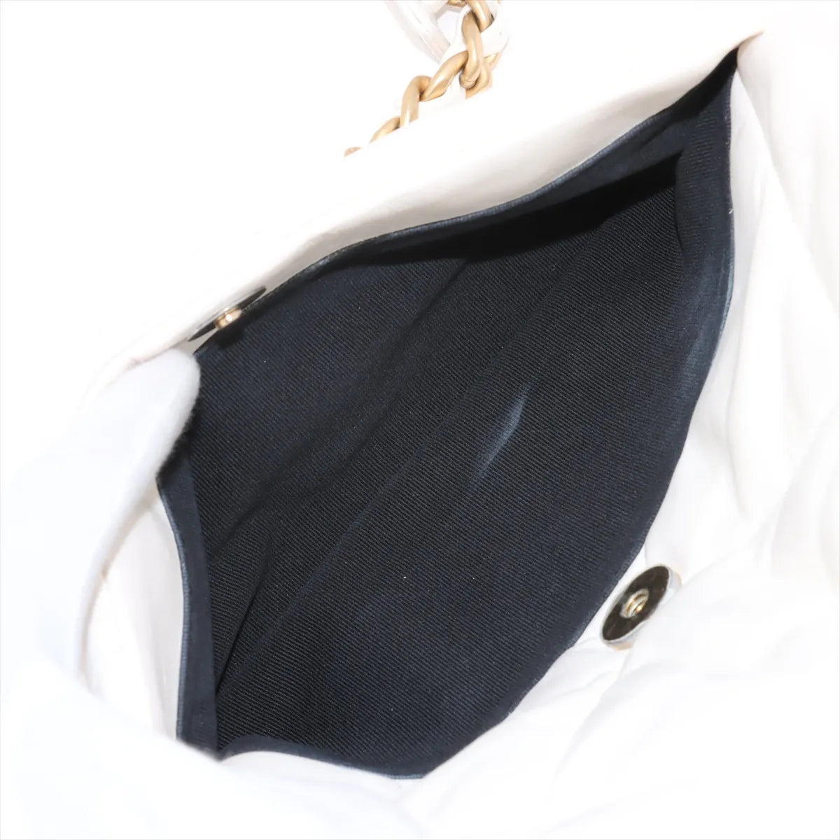 Chanel 19 Lambskin Chain Shoulder Bag White