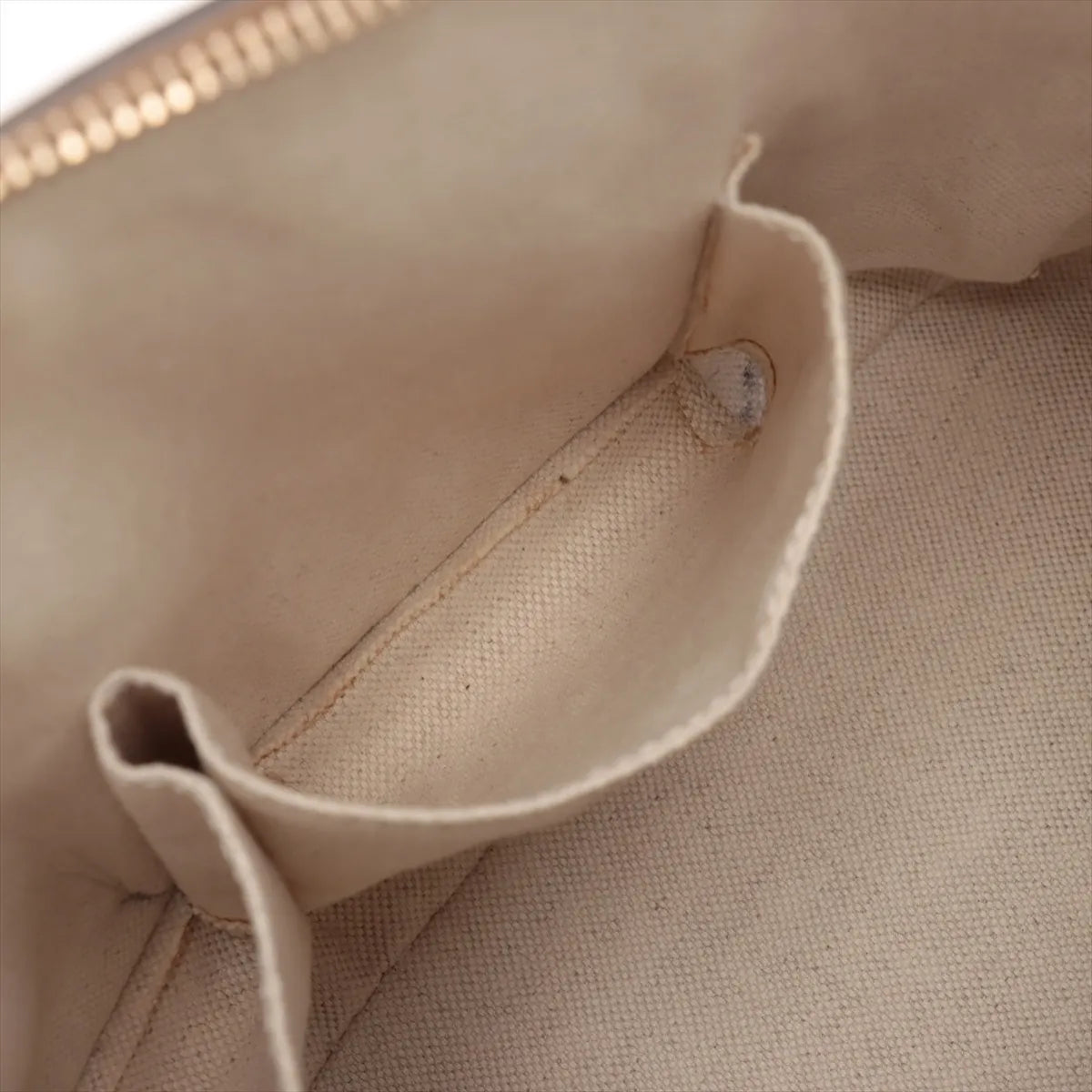 Gucci GG Supreme Leather Handbag Brown