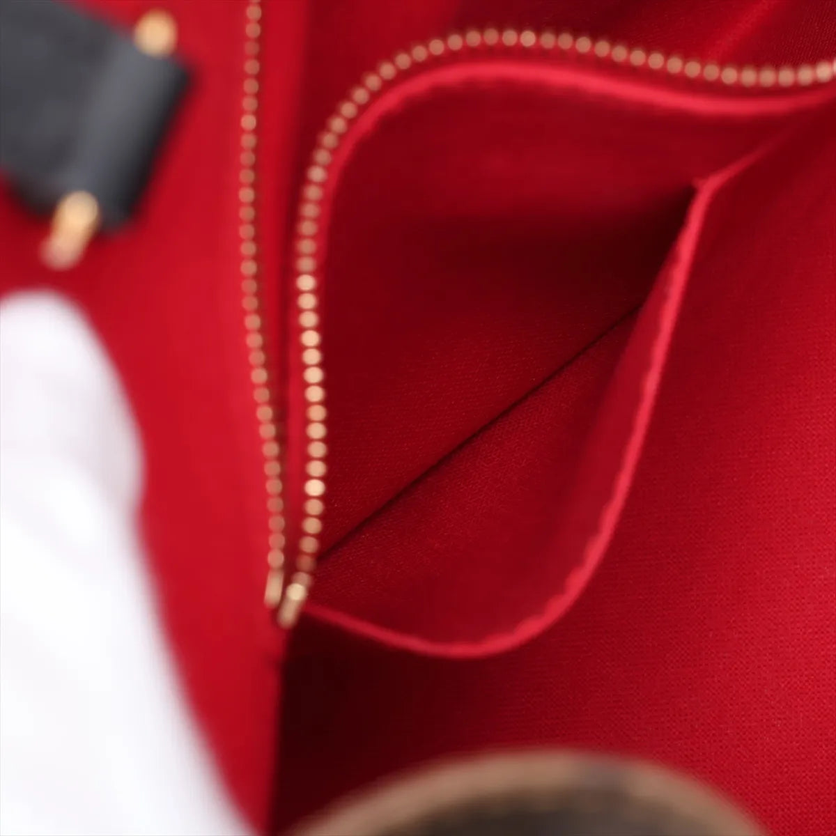 Louis Vuitton Giant Monogram Reverse OnTheGo MM Tote Bag