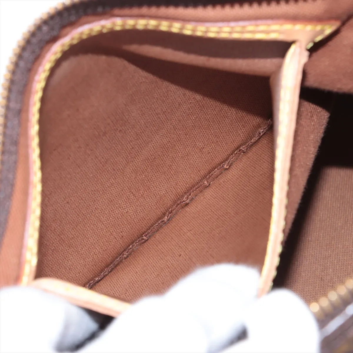 Louis Vuitton Monogram Speedy 25