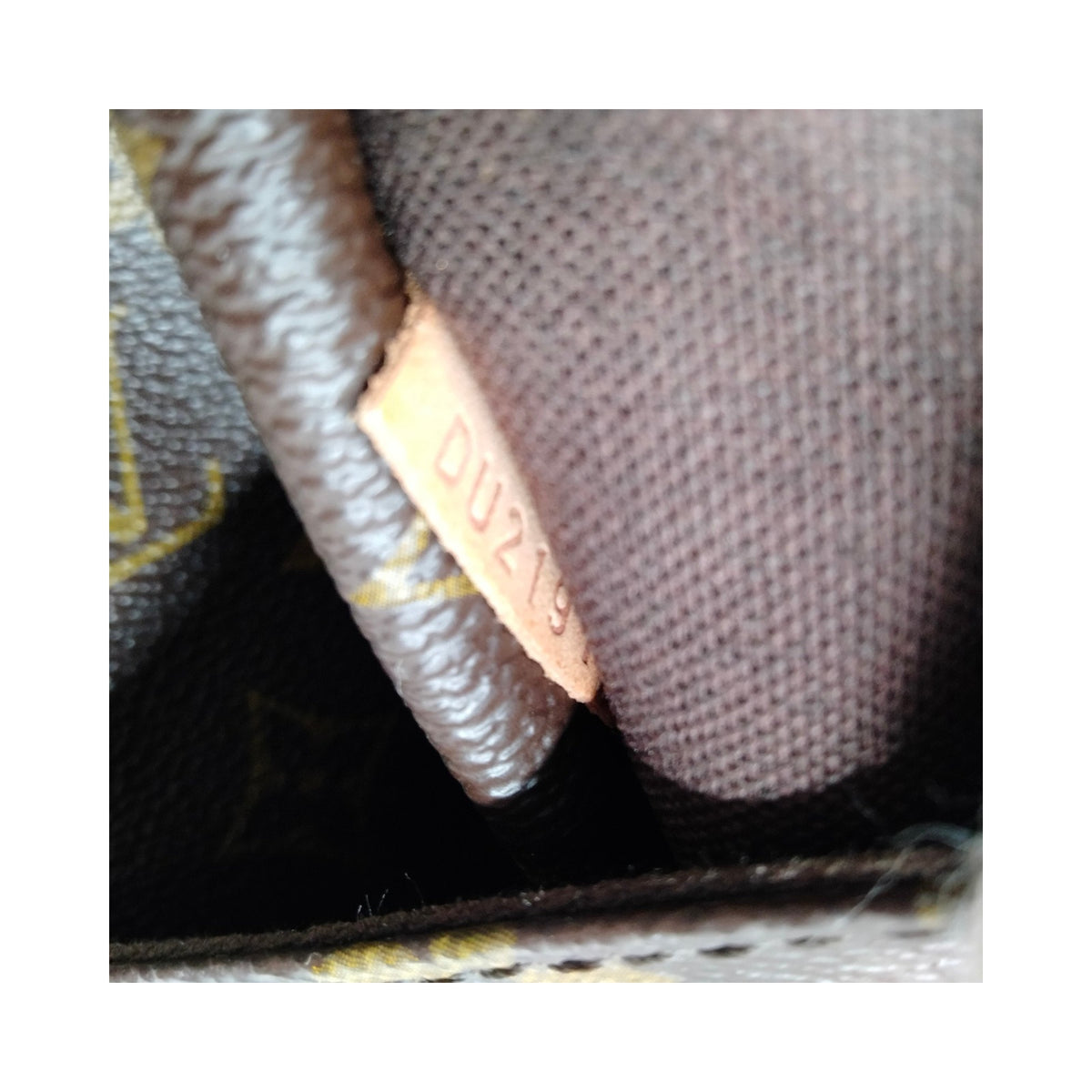 Louis Vuitton Monogram Ménilmontant MM Shoulder Bag — original detail