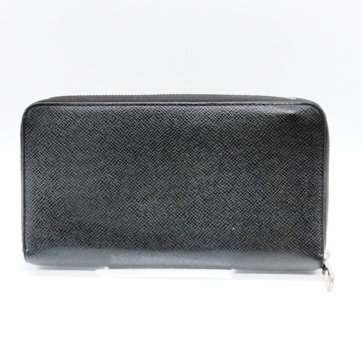Louis Vuitton Black Taiga Zippy Wallet — detail 1