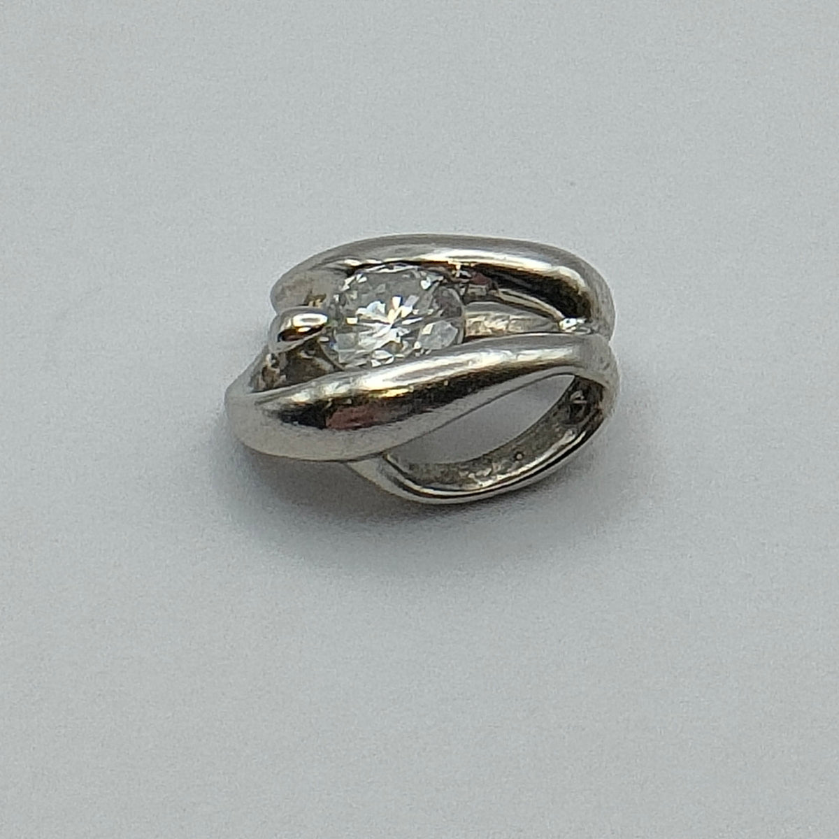 Pt900 Platinum 0.12 ct Diamond Pendant — detail 3