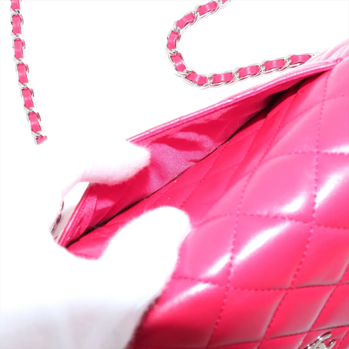 Chanel CC Logo Matelasse Lambskin Chain Wallet Bag Red