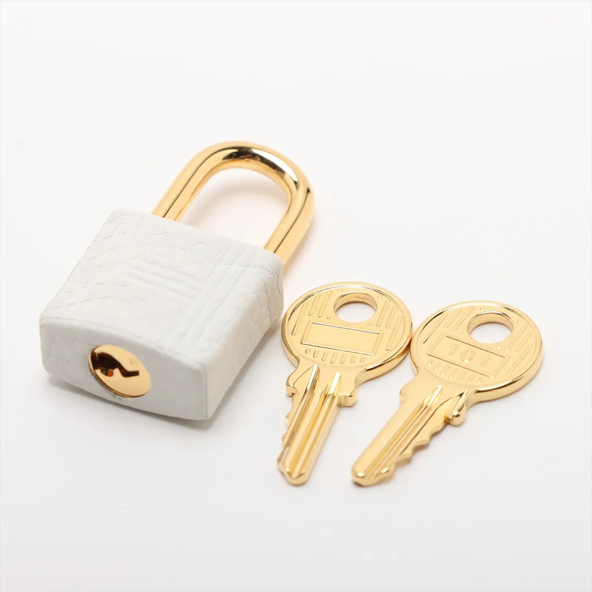 Hermes Taurillon Clemence Picotin Lock 18 PM New White