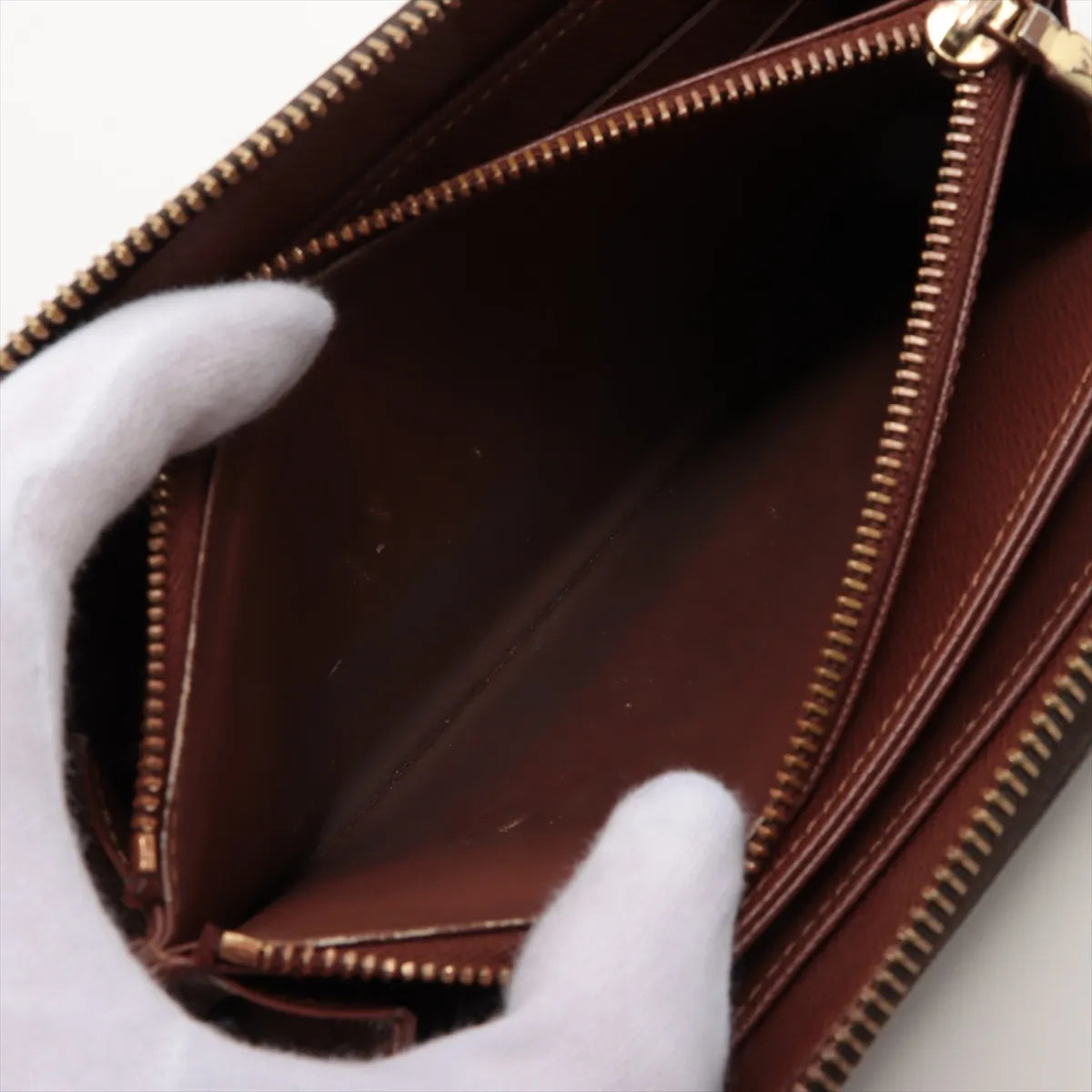 Louis Vuitton Monogram Zippy Wallet