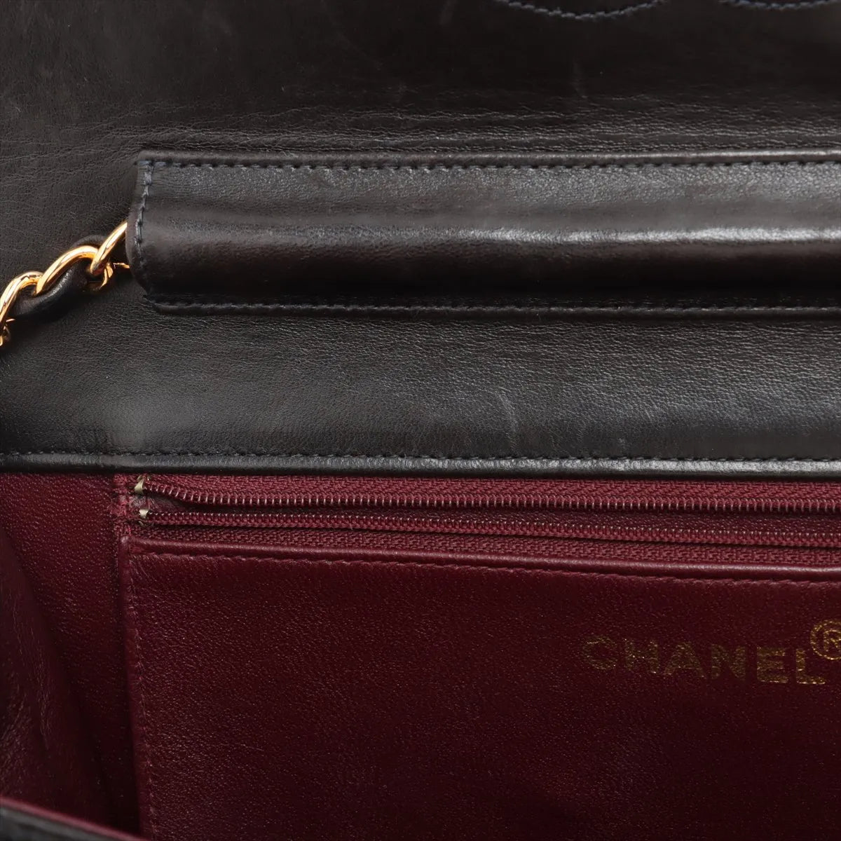 Chanel CC Logo Matelasse Lambskin Chain Shoulder Bag Black