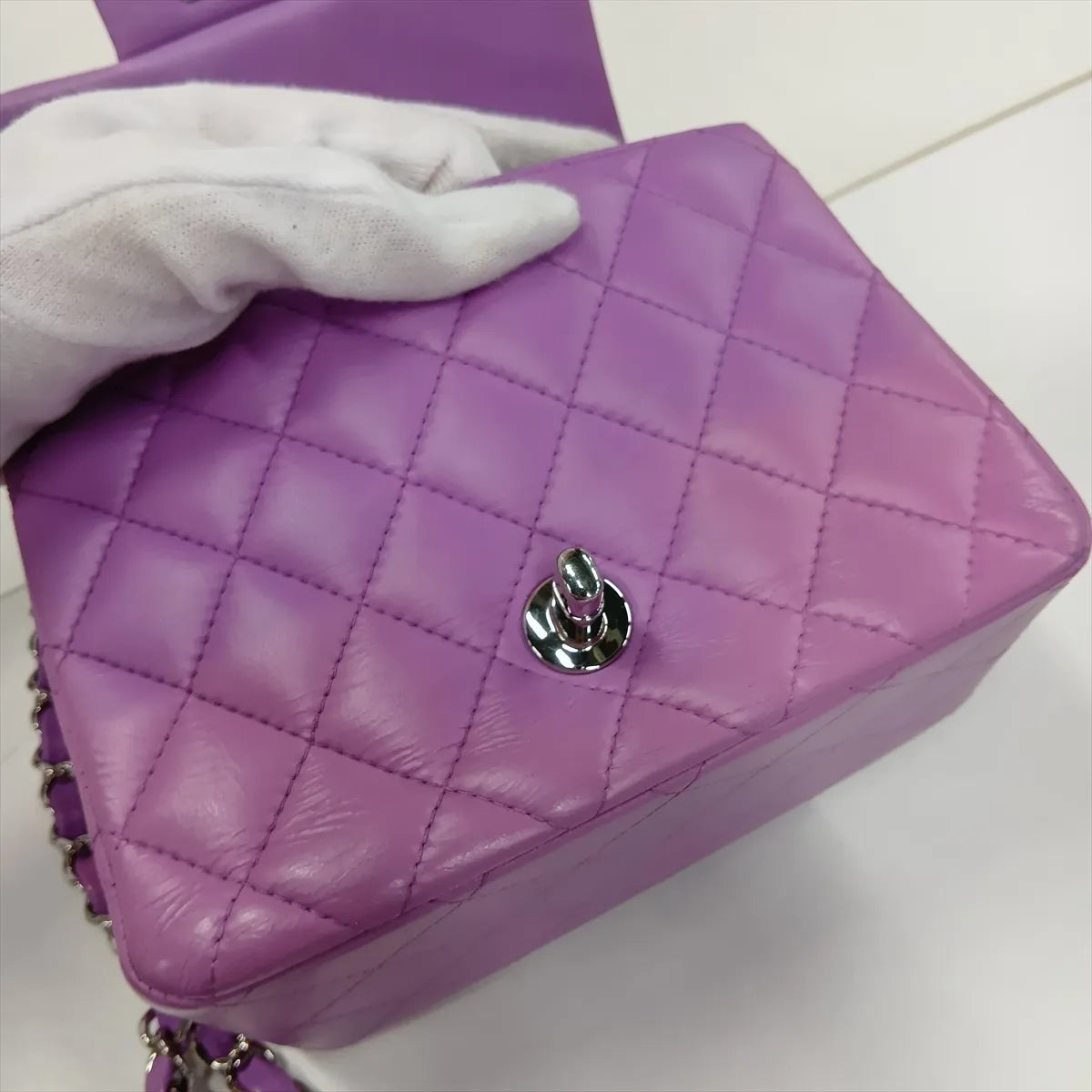 Chanel Mini Matelasse 17 Lambskin Single Flap Single Chain Bag Purple