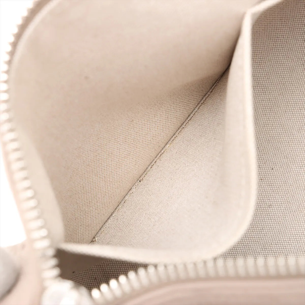 Louis Vuitton Monogram Taurillon Keepall Bandoulière 35 Riverstone Beige